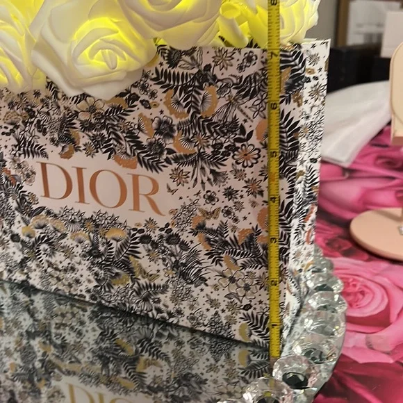 GlammitCreations Arrangement with Real Dior Bag - Remote - Picture 6 of 12